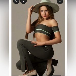 Tiger Friday set Moss Mist CXL